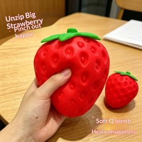 Jouet anti-stress Mogo Creative Jumbo Strawberry Squeeze, boule à pincer extra-large en forme de fruit, TPR, unisexe, emballé individuellement