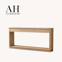 Console élégante et moderne avec plateau en marbre, structure en chêne clair, trois tiroirs sans poignées, base sur socle pour entrée, meuble d'appoint pour la maison, personnalisable OEM