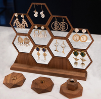Présentoir de bijoux en bois de noyer noir, support de rangement pour bagues, présentoir de bijoux, cadeau pour femme, boucles d'oreilles, support suspendu