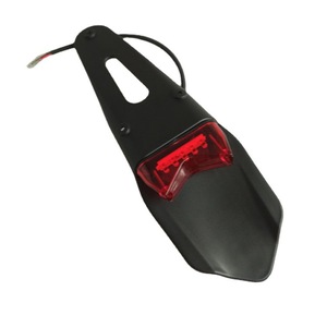 Feu arrière LED 12V pour moto rétro, compatible avec le garde-boue arrière de moto tout-terrain, feu de freinage et de conduite. - Product Image 5