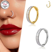 Pendientes de titanio ASTM F136 con circonita en forma de cruz, anillos para Daith, Helix y Lóbulo, aros de moda para la oreja, anillos para la nariz, clicker para el septum, joyería para piercing corporal