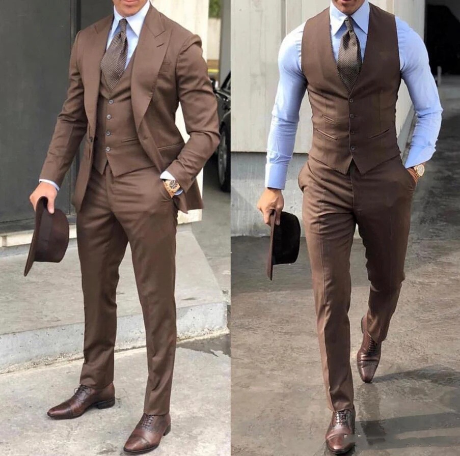 Gilet de costume marron et pantalon habillé