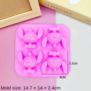 Moules <span class=keywords><strong>en</strong></span> <span class=keywords><strong>silicone</strong></span> <span class=keywords><strong>en</strong></span> forme de cube et de dessin animé pour la fabrication de savon et de bougies - Réutilisables, résistants à la chaleur, démoulage facile - Product Image 6