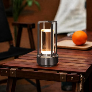 Lampe de table LED sans fil en aluminium, moderne et luxueuse, portable, pour intérieur et extérieur, avec commande tactile, alimentation par batterie, idéale pour les restaurants - Vente chaude - Product Image 2