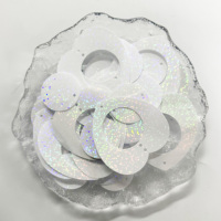 Accessoires vestimentaires en PVC écologique en gros, sequins en forme de cœur résistants à l'abrasion, 51-80mm, multi-spécifications, couleurs mélangées, pour animaux de compagnie