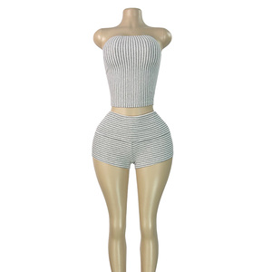 Completo Estivo da Donna a Righe: Top a Fascia e Pantaloncini a Costine, Abbigliamento Casual in Cotone Lavorato a Maglia, Set 2 Pezzi - Product Image 2
