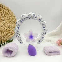 Bloemenprint Cloud Hoofdband Spa Set, Bloemen Haarspeld, Polsbandjes en Beauty Spons, Schattig Skincare Accessoire Set voor Dames
