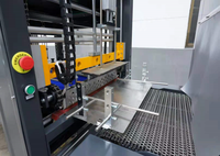 Machine d'emballage sous film rétractable linéaire automatique de petite taille pour lignes de bouteilles d'eau avec emballage sous film PE et contrôle PLC facile