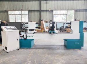 Torno CNC para madera M-shine MS-1516-2S2 con bancada de fundición pesada, husillo de bolas TBI y grabador CNC de cilindros para madera, bambú y columnas romanas - Product Image 2