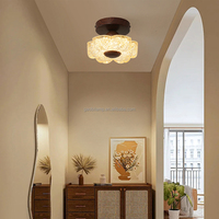 Lampe de plafond LED moderne et créative en résine et fer pour l'entrée, le couloir, la chambre, la vestiaire, le hall