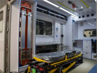 Ambulancia Modular I-VECO 4x4 con Cabina de Aislamiento de Presión Negativa para Rescate de Emergencia