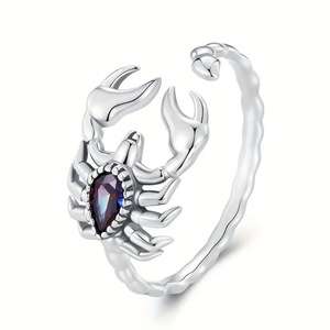 Anello Scorpione di Halloween da Donna, Regolabile a Goccia, Stile Punk Creativo e di Tendenza - Product Image 1