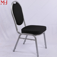 Chaise de banquet d'hôtel durable, faite à la main, portable, empilable, avec structure en aluminium, tissu rembourré imperméable, moderne et commerciale