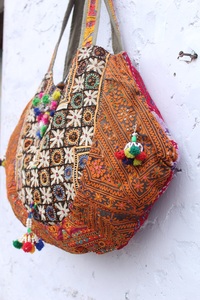 Bolsos de Lona Estilo Boho Banjara Indios para Mujer, con Cierre de Cremallera, Impermeables, Forma Personalizable, Bordado Tribal y Trabajo con Espejos - Product Image 3