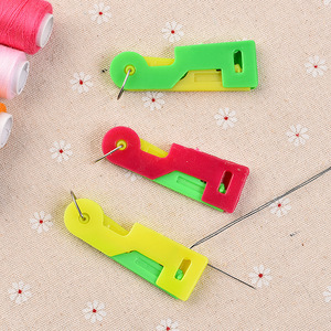 Automatic <b>Needle</b> <b>Threader</b> Plastic Portable Sewing Tool For DIY Craft Use - Product Image 2