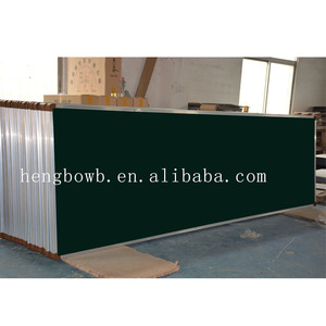 Tableaux Verts Scolaires en Aluminium sur Mesure, Magnétiques, à Fixation Murale avec Crochets pour l'Écriture au <span class=keywords><strong>Craie</strong></span> en Classe - Product Image 4