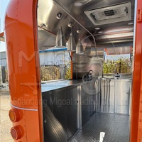 Remorque de concession orange personnalisable à essieu unique, kiosque mobile commercial pour la restauration et les événements en plein air