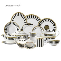 Ensembles d'assiettes de cuisine dorées de luxe 21 pièces vaisselle de table en céramique vaisselle en porcelaine logo personnalisé