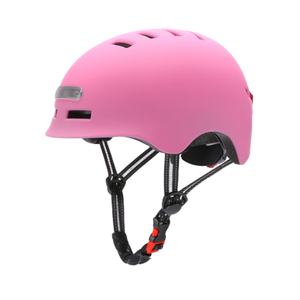 Casco de Seguridad y Visibilidad Combinada con Luz LED Modelo 7098753319070 Negro S/M/L - Product Image 6