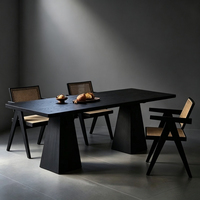 Table à manger moderne en bois massif avec pieds en métal, forme rectangulaire, 4 places