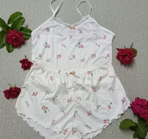 Fransız Dantel Dokuma V Yaka Çiçek Baskılı Kolsuz Seksi Cami Pijama Takımı Yumuşak Nefes Alabilen Elastik Bel Ev Şortları İki Parçalı - Product Image 3