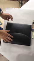 Porte-documents A4 en similicuir pour usage professionnel, équipé d'une calculatrice et d'un bloc-notes