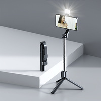 Z5S 0.9M Selfie Stick avec lumière Portable Mini Clip de téléphone Caméra sans fil Selfie Stick Trépied de bureau en direct pour la diffusion en direct