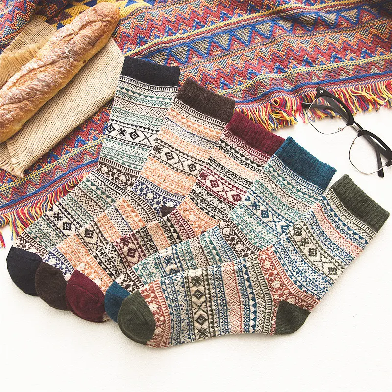 Hiver Épais Ethnique Nordique Cozy Knit Warm Wool Mid Calf Socks Men Boots Socks Wool Socks For Women