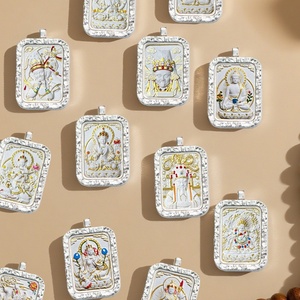 จี้ทองแดงสีขาวรูปทรงเรขาคณิต งานเพ้นท์มือ ปิดทอง ประดับด้วยผงกำยาน ใช้สำหรับป้องกันภัย (เทราเขียว/จั๋วซี) - Product Image 5