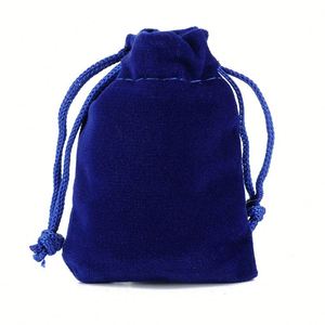 Pochette en velours recyclable personnalisée avec cordon de serrage, petit sac cadeau en velours - Product Image 4