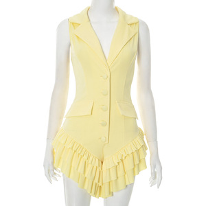 428 Nouvelle collection été Combinaison courte pour femme, style Pure Desire, à col à revers, boutonnée, décolleté en V profond, sans manches, avec volants effet feuille de lotus et coupe évasée - Product Image 5