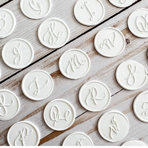 Servicio de Diseño Gratuito, Pegatinas de <span class=keywords><strong>Sello</strong></span> de Cera con Logotipo 3D Duraderas, 500 Unidades, Etiquetas Personalizadas para Boda con <span class=keywords><strong>Iniciales</strong></span>, Etiquetas para Embalaje Artesanal, Sobres y Tarjetas - Product Image 1