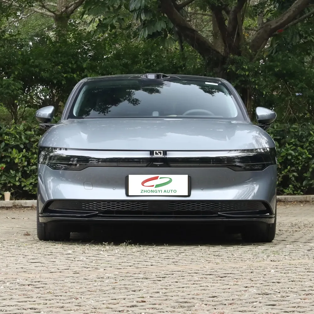 عرض ترويجي كبير لسيارة كهربائية جديدة عالية السرعة ماركة زيكر 007 تعمل بالطاقة الجديدة موديل رقم 4Wd تبلغ 660 كم سيارات صينية للبيع