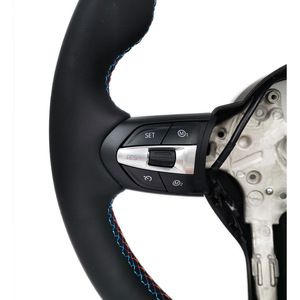 Volante de fibra de carbono de 3 radios estilo carreras para BMW Serie 3, Serie 5, X1, X3, X5, X6, M3, M6 - Product Image 4