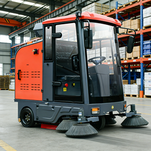 Nueva barredora y secadora de carreteras autopropulsada a batería, eficiente, con cepillos dobles - Product Image 1