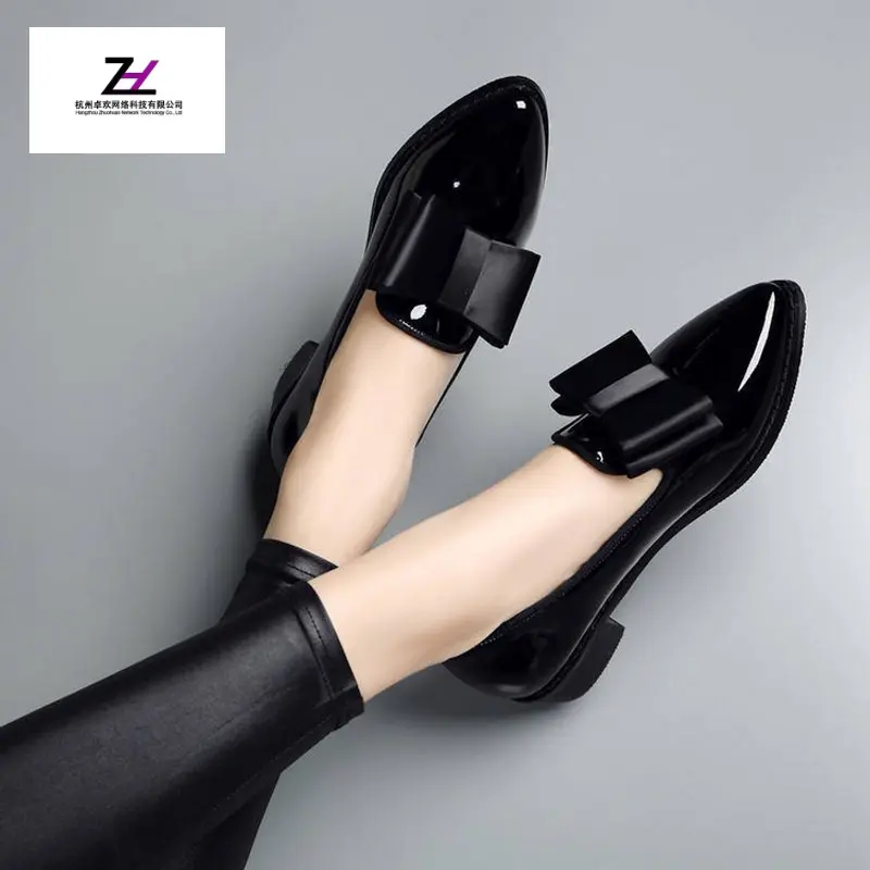 Wholesale Elegant Pump Shoes Ladies PU Leather ladies flat Shoes women's flats