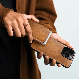 Étui <span class=keywords><strong>de</strong></span> téléphone et ensemble d'accessoires en cuir PU <span class=keywords><strong>de</strong></span> <span class=keywords><strong>marque</strong></span> personnalisée pour iPhone 14 15 16 Pro Max porte-carte <span class=keywords><strong>de</strong></span> bracelet <span class=keywords><strong>de</strong></span> montre pour sac <span class=keywords><strong>Airpods</strong></span> - Product Image 5