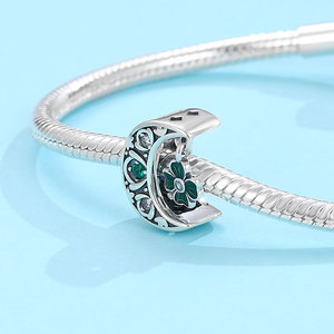 Abalorio Colgante de Plata S925 con Luna Creciente Hueca, Trébol Esmaltado y Circonita Verde, Estilo Vintage, para Pulsera de Cadena de Serpiente, Regalo para Mujer - Product Image 3