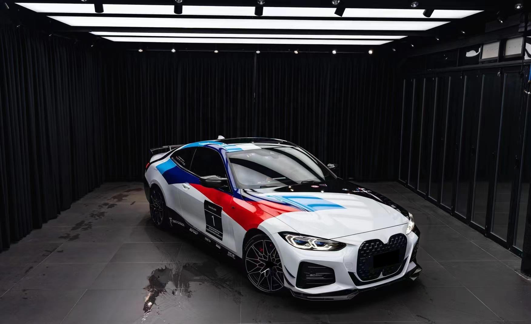 Revêtement pour autocollants de course