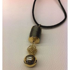 Ciondolo in acciaio inossidabile motivo floreale personalizzabile 24K placcato oro stile religioso Charm rocchetto oro numero gioielli a forma di fiore - Product Image 1