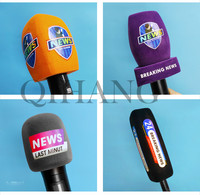 Couverture en mousse floquée triangulaire pour microphone, pare-vent en éponge imprimée, mousse personnalisée pour les interviews des stations de télévision
