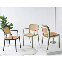 Chaises de salle à manger d'extérieur en plastique modernes de haute qualité pour restaurant, maison, cuisine, hôtel
