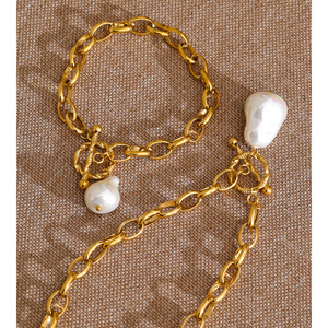 طقم مجوهرات JINYOU 813 عصري بتصميم باروكي مع قلادة لؤلؤية وسلسلة من الفولاذ المقاوم للصدأ مطلية بالذهب وسوار - Product Image 3