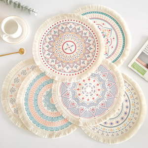 Set de table nordique en tissu à pompons, résistant à la chaleur, dessous de plat anti-brûlure, <span class=keywords><strong>tapis</strong></span> décoratif bohème pour la maison - Product Image 1