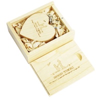 Coeur en bois Clé USB 64 mo Clé USB en bois Clé USB Clé USB 4G 8G 16GB 32GB Cadeaux pour les clients