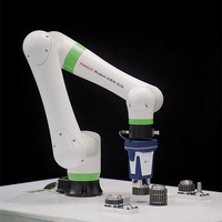 Robot collaboratif FANUC CRX-25iA avec système de vision robotique Onrobot Eyes, robot pour le test, le tri et la manutention, remise maximale