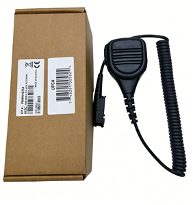 Micrófono de Mano con Altavoz Remoto PMMN4076A con Conector de Audio de 3.5mm, Compatible con Radios Bidireccionales XPR3300 XPR3500 - Product Image 2