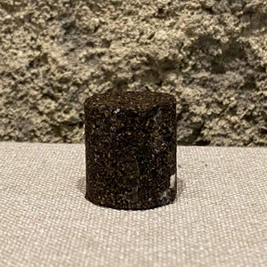 TH Global Cylinder Fire Starter Aserrín Cera refinada 7500 Cal/G 600C Salida de calor Encendido rápido para barbacoa Camping y viajes - Product Image 1