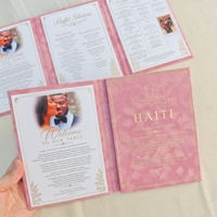 Livre d'invitation de mariage à trois volets avec couverture en velours de luxe, estampage à chaud doré personnalisé, programme et menu de mariage