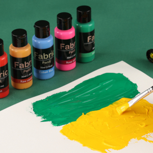 Ensemble de 26 couleurs de <span class=keywords><strong>peinture</strong></span> <span class=keywords><strong>acrylique</strong></span> à base d'eau pour <span class=keywords><strong>tissu</strong></span>, <span class=keywords><strong>peinture</strong></span> textile permanente pour vêtements, chaussures, décoration artistique DIY - Product Image 3